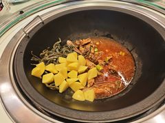 -人民公社铁锅炖·东北菜(卫国道店)