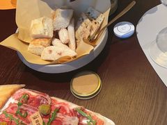 -普朗姆生蚝牛排馆 The Plump Oyster(成都摩方购物中心店)