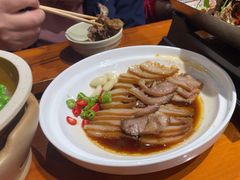 -琥珀老六龙虾(四里河店)