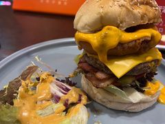 -鲨鱼美式餐厅酒吧Sharky