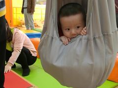 -兜莱·亲亲袋鼠国际早教