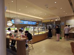 -奈雪的茶(湖滨银泰in77C区PRO店)