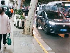 -牛朋牛奶棚(南昌路店)