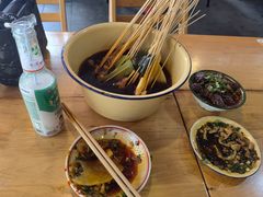 -拈签一笑黄牛肉辣卤串串