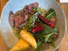 煎牛肉配坚果米饭能量碗-Wagas沃歌斯(北京君太百货店)