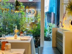 -春树下·树屋花房西餐厅(罍街AS1980店)