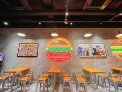 -牛纽塔·牛人堡(群众路店)