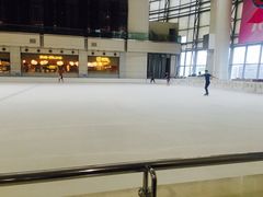 -冰纷万象滑冰场(深圳万象城店)