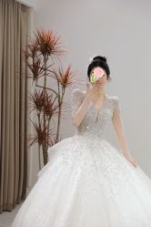 -拉瑞娜LaReine婚纱礼服高级定制