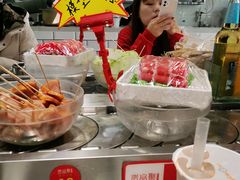 -百品聚旋转火锅(万德庄店)
