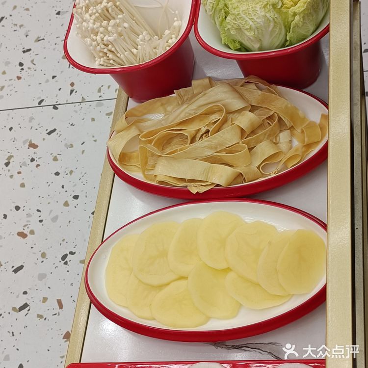 来一场，鲜美绝伦的美食之旅！