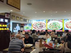 -川流不息·地道川菜·小龙虾(松东路店)