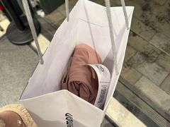 -lululemon(比斯特购物村店)