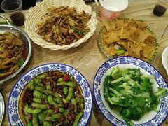 -江城燕子大排档(江汉路步行街店)