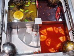 番茄锅底-海底捞火锅(新松江路店)