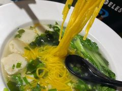 -八月美食小馆(银泰城总店)