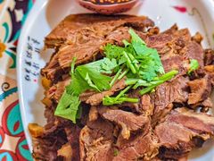 -壹阁胡羊焖饼(特色小吃街店)