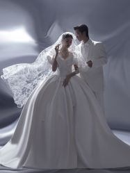 点击看大图 -至臻微拉婚纱摄影