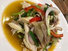 手撕椒麻鸡-清真·玛丽亚新疆菜主题餐厅(浙江中路店)