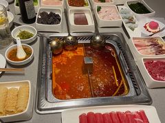 牛油麻辣锅底-海底捞火锅(金山百联店)