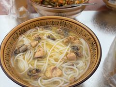 -正宗李家土鸡米线店