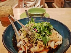 -耶里夏丽·丝路国际·新疆餐厅(浦东区东方路店)