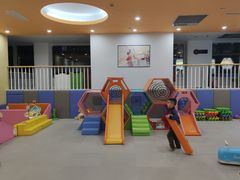 -戊辰亲子游泳俱乐部