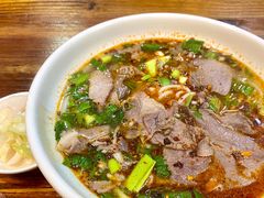 -遵义虾子张六羊肉粉(普陀路店)