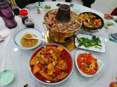 -撒拉人家.酸菜牦牛肉火锅