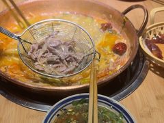 -洱火云南酸菜牛肉火锅(石景山当代商城店)