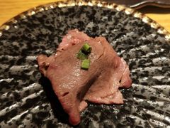 铺天盖地炙烧牛肉寿司-莲寿司(国兴店)