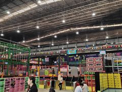 -超人空间竞技场·轰趴团建蹦床主题公园