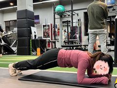 -Freedom Fitness私教健身俱乐部(徐虹北路店)