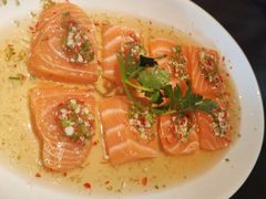 -大头虾越式风味餐厅(光明广场店)