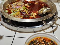 -蛙一刀·麻椒鱼火锅(金仙桥店)