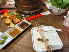 -阿润打边炉·鲜切鸡煲(华漕店)