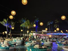 -FINNS Beach Club