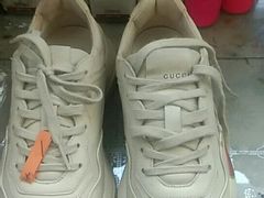 -京伟修鞋洗鞋奢侈品皮具护理店