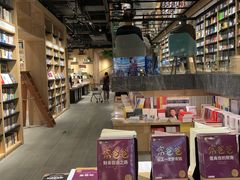 -覔书店(壹方城店)