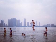 游乐设施-武昌江滩