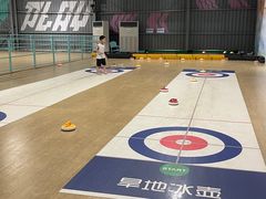 -极限PLAY运动娱乐新世界·团建派对潮玩休闲馆·室内蹦极高空游乐园