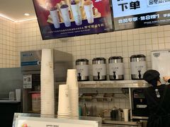 -沪上阿姨·精选茶饮(山大路店)