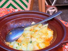 咸蛋黄啫丝瓜-涌煲记·蟹煲·砂锅海鲜·煲出宁波味(天一旗舰店)