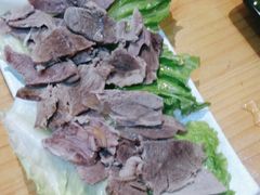 -小椒羊.羊肉粉 龙虾 羊肉串(新地旗舰店)