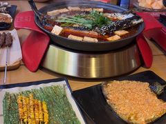 -三顾烤庐·烤鱼·烧烤·龙虾(奉贤店)