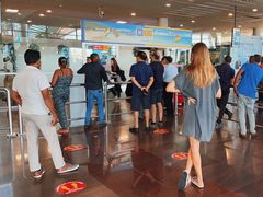 -西沃古尔·拉姆古兰爵士国际机场