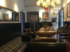 -拖板鞋咖啡旅行酒店(春熙路地铁站店)