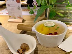 蔓越莓桃胶银耳-炖物24章·顺时轻养茶(杭州大厦店)