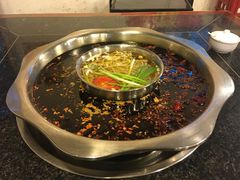 -邓莽子老火锅(中兴路总店)
