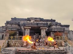 -茅山东方盐湖城景区